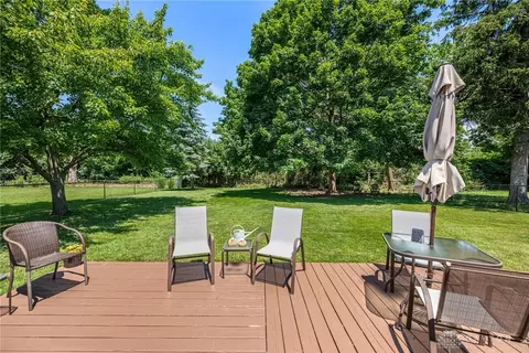 Exterior - 639 Brookfield Rd, Kettering, OH 45429 photo 3 of 6