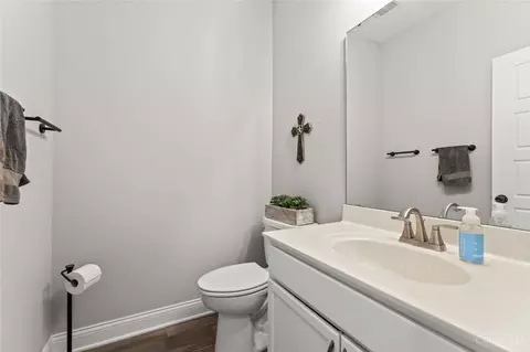 Entry Way - 2425 Middleboro Rd, Clarksville, OH 45113 photo 6 of 17