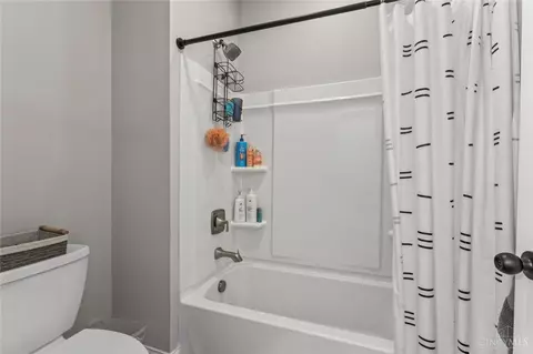 Bath - 2425 Middleboro Rd, Clarksville, OH 45113 photo 8 of 8