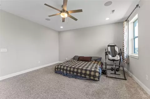 Bedroom - 2425 Middleboro Rd, Clarksville, OH 45113 photo 2 of 8