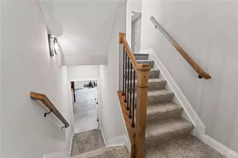 Entry Way - 2425 Middleboro Rd, Clarksville, OH 45113 photo 16 of 17