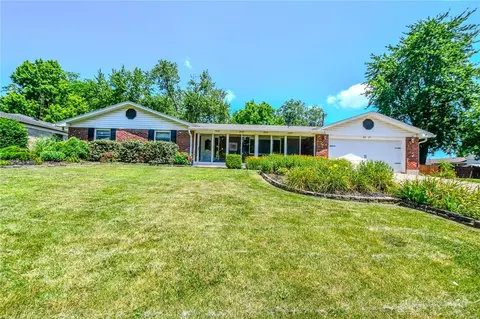 2517 Banyon Dr, Dayton, OH 45431