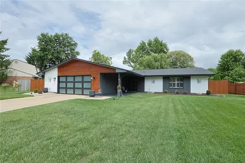 8910 Springrun Ln, Washington Township, OH 45458