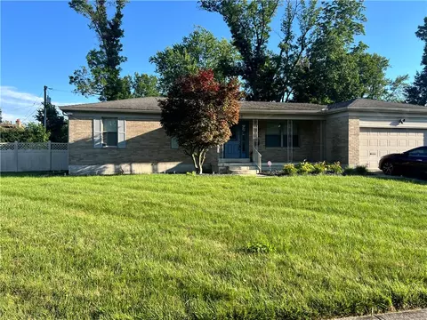 5212 Big Bend Dr, Dayton, OH 45417
