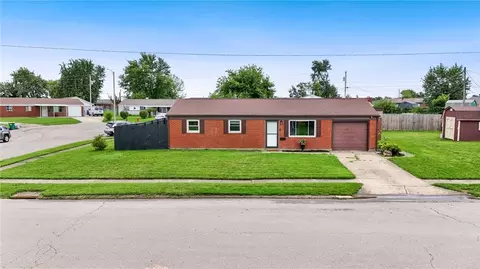 257 Crosswell Ave, Brookville, OH 45309