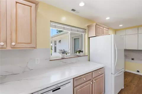 3753 Glaser Dr, Kettering, OH 45429 photo 9