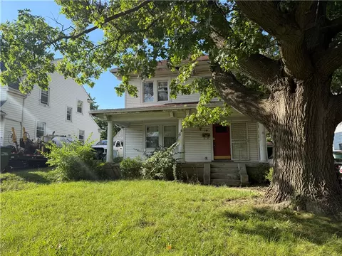 35 W Hillcrest Ave, Dayton, OH 45405