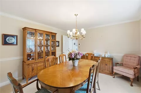 Dining - 550 Evans Ln, Washington Township, OH 45459 photo 2 of 2