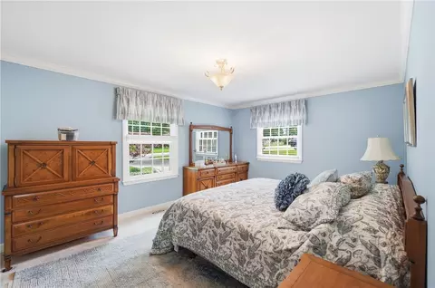 Bedroom - 550 Evans Ln, Washington Township, OH 45459 photo 1 of 6