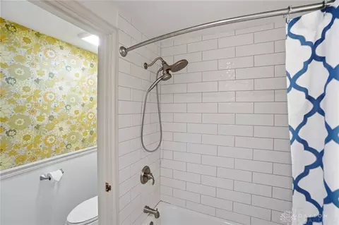 Bath - 772 W Plantation Ln, Kettering, OH 45419 photo 10 of 16