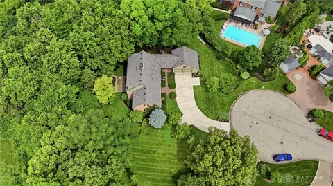 View/Area - 772 W Plantation Ln, Kettering, OH 45419 photo 1 of 6