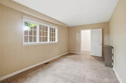 Bedroom - 772 W Plantation Ln, Kettering, OH 45419 photo 11 of 13