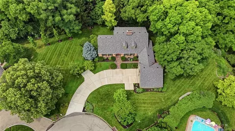 View/Area - 772 W Plantation Ln, Kettering, OH 45419 photo 2 of 6