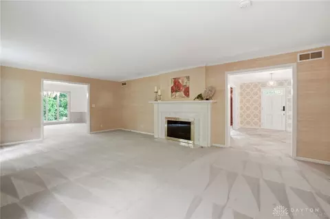 Living - 772 W Plantation Ln, Kettering, OH 45419 photo 5 of 10
