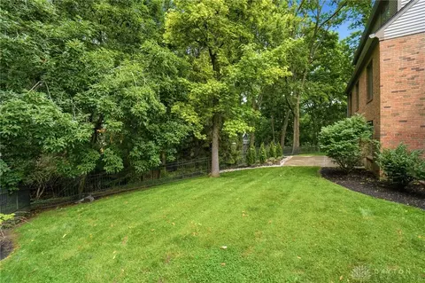 Exterior - 772 W Plantation Ln, Kettering, OH 45419 photo 7 of 7