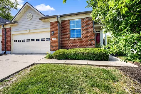 2567 Eagle View Dr, Beavercreek, OH 45431