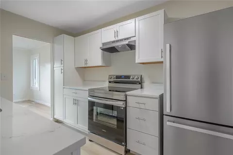 Kitchen - 2957 Purdue Dr, Kettering, OH 45420 photo 2 of 3