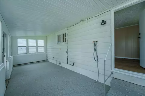 Exterior - 151 4th Ave, Springfield, OH 45505 photo 3 of 9