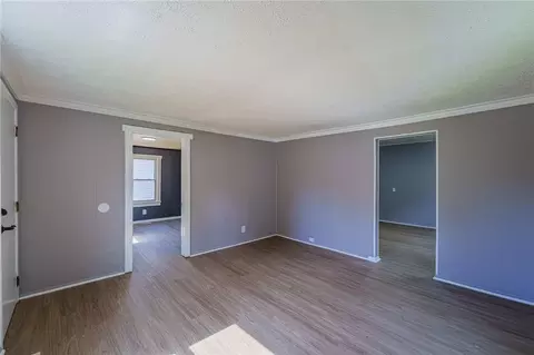 Living - 151 4th Ave, Springfield, OH 45505 photo 1 of 5