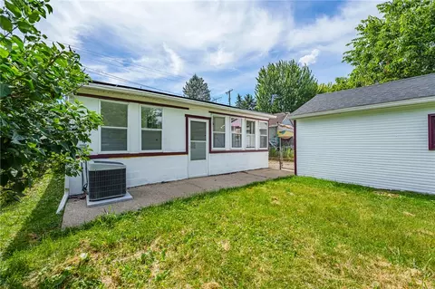 Exterior - 151 4th Ave, Springfield, OH 45505 photo 6 of 9