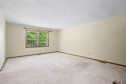 Bedroom - 9909 Sheehan Rd, Centerville, OH 45458 photo 5 of 6