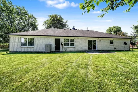 Exterior - 9909 Sheehan Rd, Centerville, OH 45458 photo 7 of 10