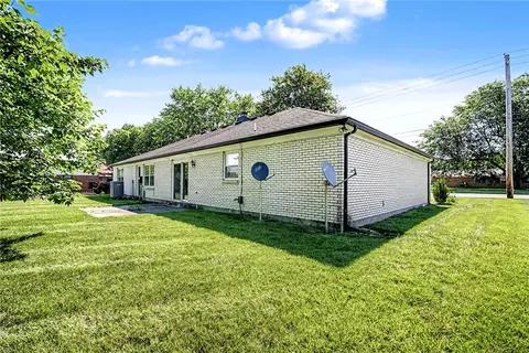 Exterior - 9909 Sheehan Rd, Centerville, OH 45458 photo 9 of 10