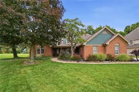 3786 E Maple Grove Ln, Dayton, OH 45440