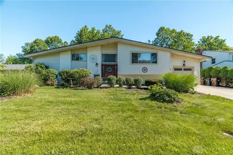 5550 Joyce Ann Dr, Dayton, OH 45415