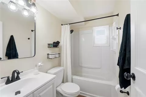 Bath - 3640 Tiffany Dr, Kettering, OH 45420 photo 1 of 5