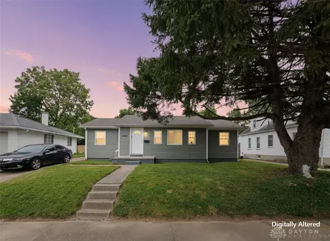 1815 Fieldstone Dr, Dayton, OH 45414