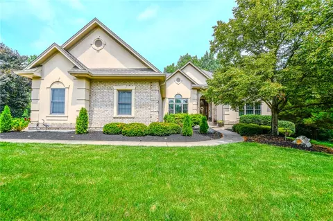 7266 Meeker Creek Dr, Dayton, OH 45414