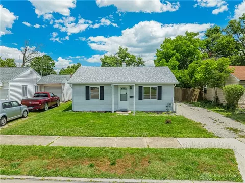 1143 W Race St, Troy, OH 45373