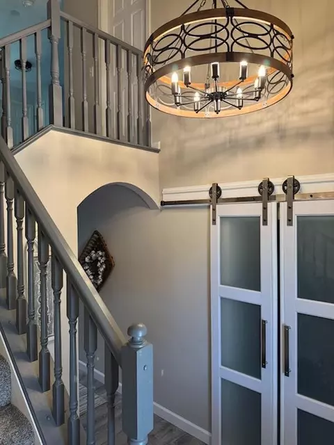 Entry Way - 7158 Brookmeadow Dr, Centerville, OH 45459 photo 2 of 4