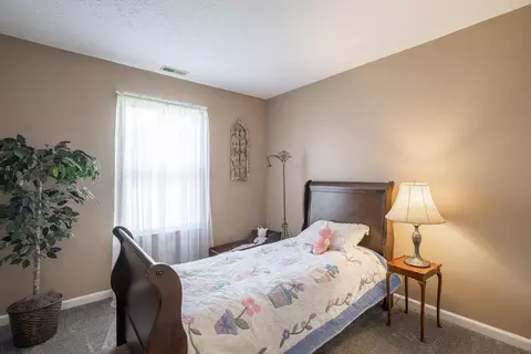 Bedroom - 7158 Brookmeadow Dr, Centerville, OH 45459 photo 4 of 4