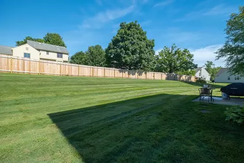 Exterior - 7158 Brookmeadow Dr, Centerville, OH 45459 photo 4 of 6
