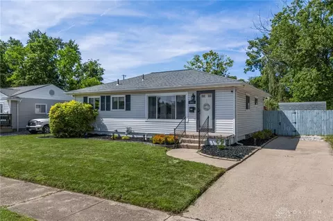 Exterior - 5401 Bayside Dr, Riverside, OH 45431 photo 2 of 8