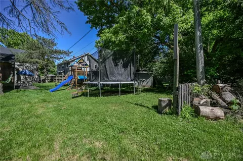 Exterior - 852 Rodgers Dr, Springfield, OH 45503 photo 6 of 6