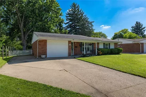 487 E 4th St, Franklin, OH 45005 photo 2