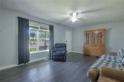 487 E 4th St, Franklin, OH 45005 photo 3