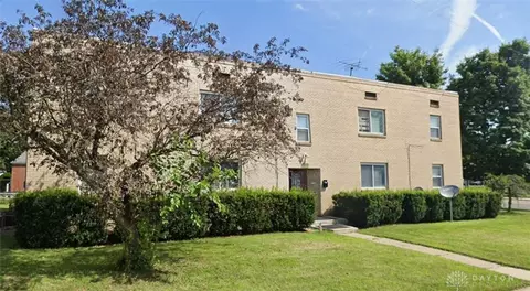 15 W Maplewood Ave, Dayton, OH 45405