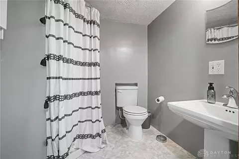 2121 Hazel Ave, Kettering, OH 45420 photo 38