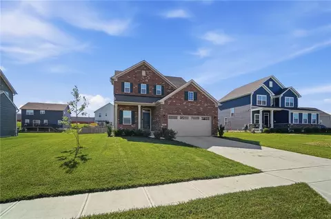414 Sydney Dr, Tipp City, OH 45371