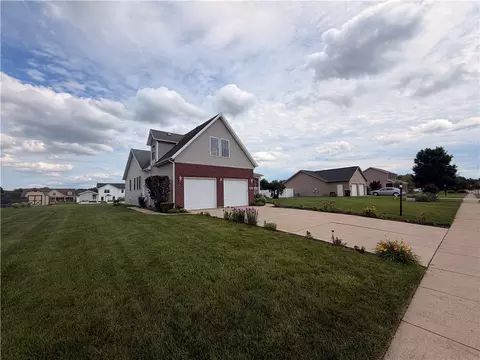 2049 N Highlander Dr, Xenia, OH 45385