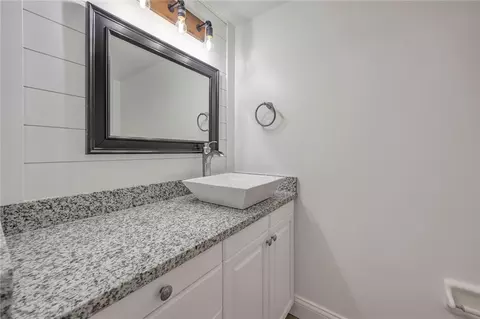 Bath - 5406 Qualstan Ct, Centerville, OH 45429 photo 1 of 5