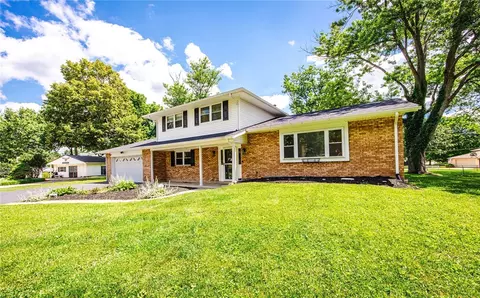 Exterior - 5406 Qualstan Ct, Centerville, OH 45429 photo 9 of 11