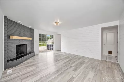 Living - 5406 Qualstan Ct, Centerville, OH 45429 photo 9 of 9