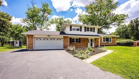 Exterior - 5406 Qualstan Ct, Centerville, OH 45429 photo 2 of 11