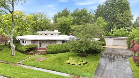 2501 Parklawn Dr, Kettering, OH 45440