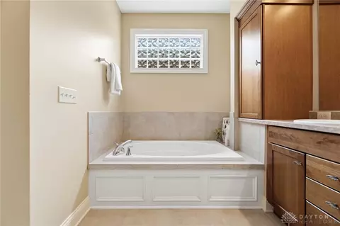 10099 Putterview Way, Centerville, OH 45458 photo 32